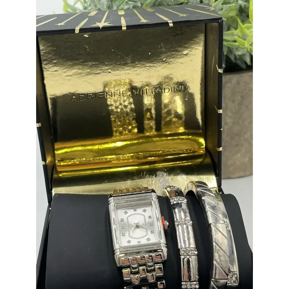 Adrienne Vittadini Watch‎ and Three BangleS Bracelet Set Gift Box New